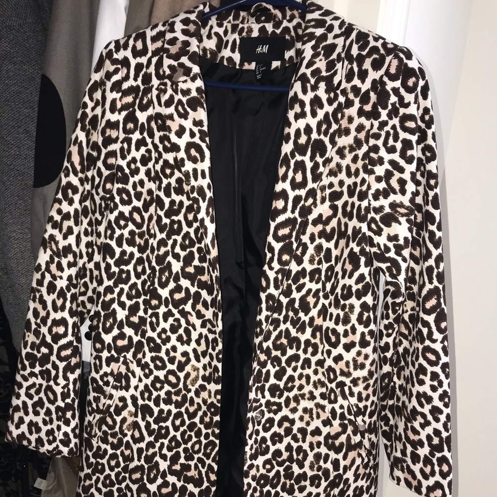 Coat - Picture 5 of 5